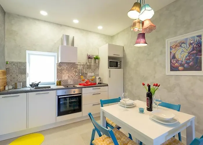 Apartment Jazzy Stairs On The Way To The